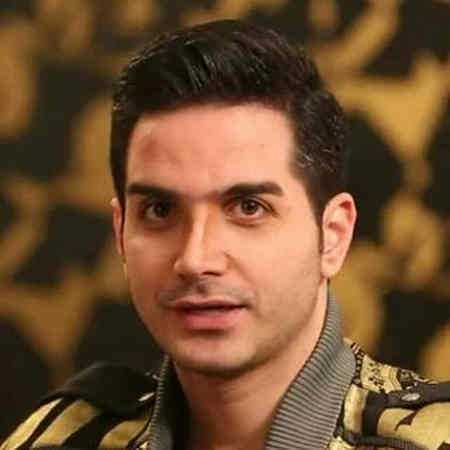 محسن یگانه کم نگام میکنه اما کمشم خوبه