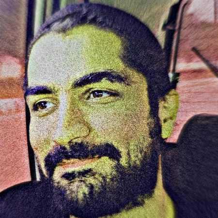 عرفان طهماسبی منو تو دوتا شقایق